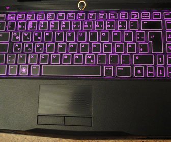 gamer-notebook-zu-verkaufen/images/thumbs/alienware-m11x-gamer-notebook-keyboard.jpg